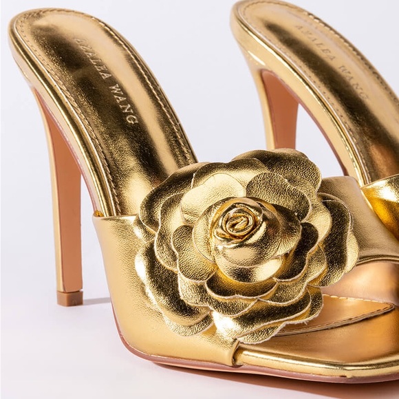 AZALEA WANG gold metallic faux leather Stiletto square toe flower sandal heels - Picture 12 of 12